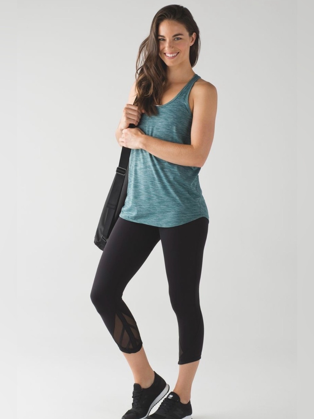 EUC Lululemon Essential Tank Size 10-12 - Picture 4 of 12